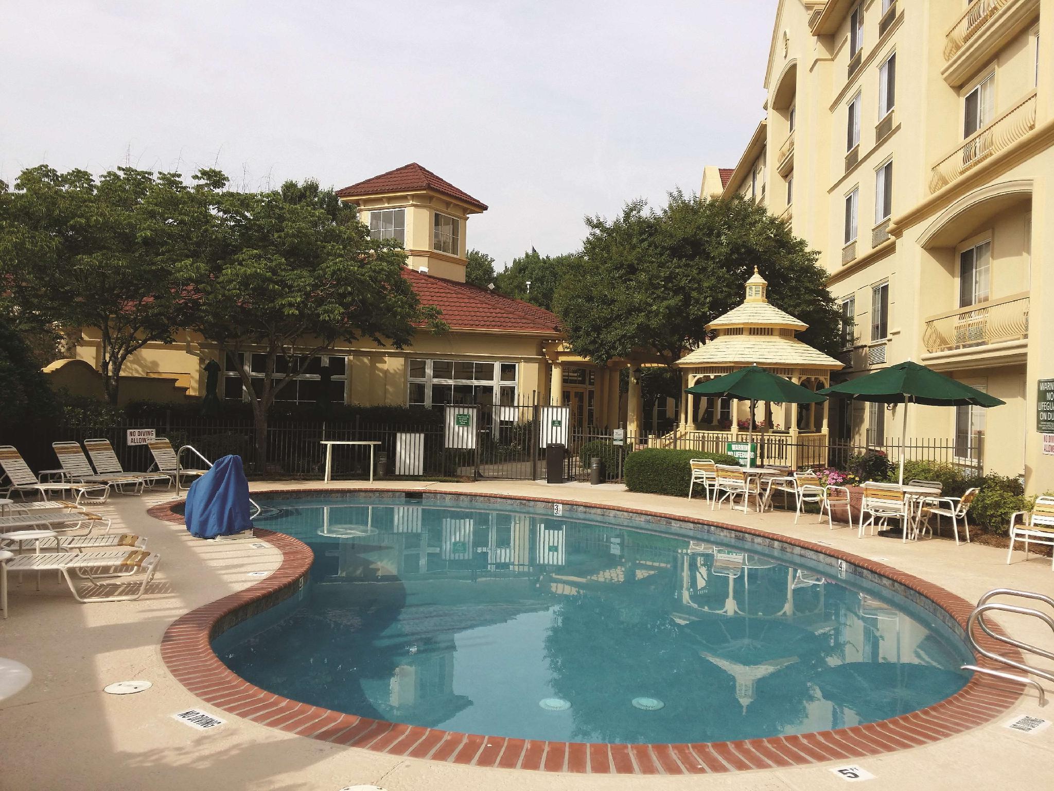 Hotel La Quinta By Wyndham Raleigh Crabtree Exterior foto