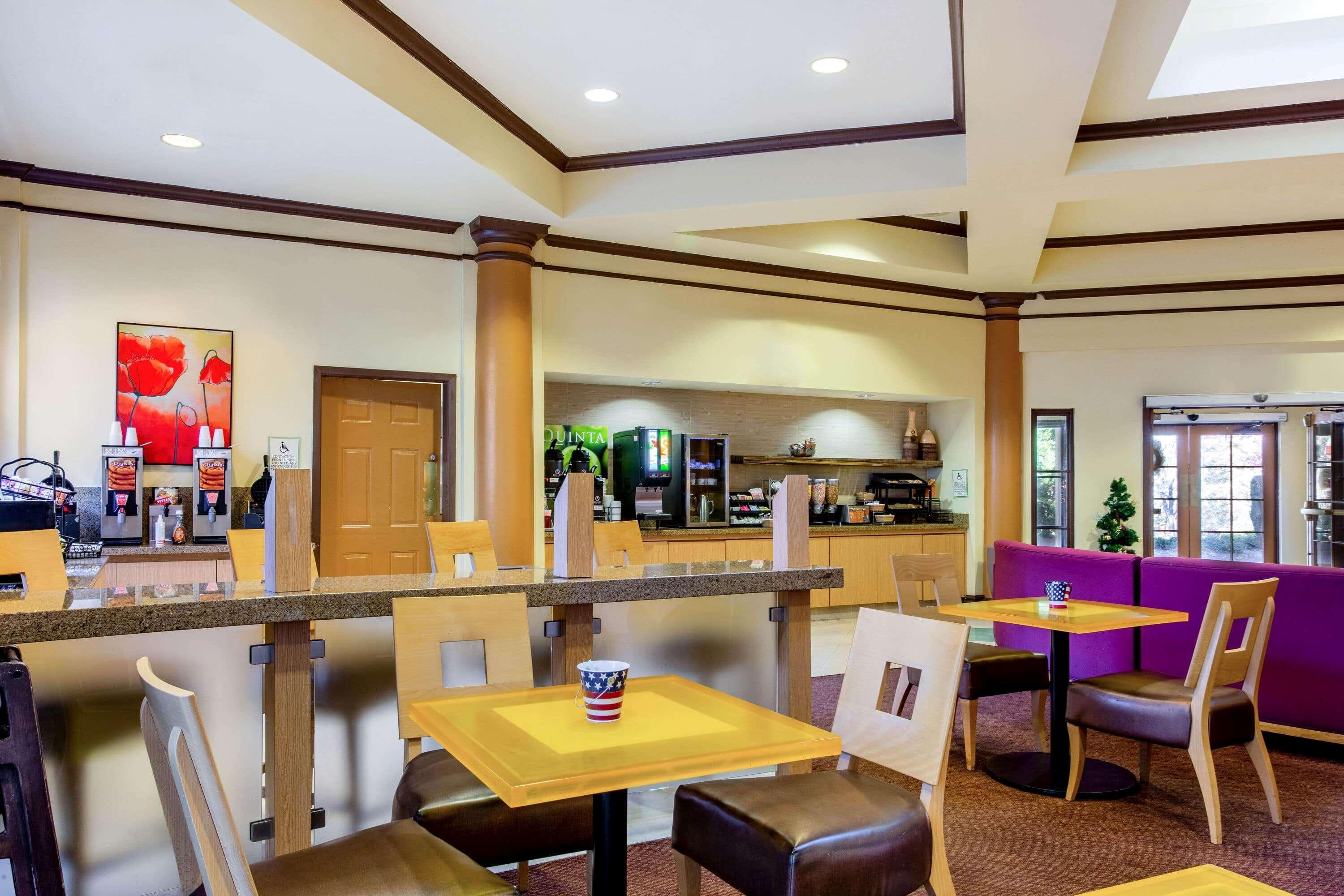 Hotel La Quinta By Wyndham Raleigh Crabtree Exterior foto