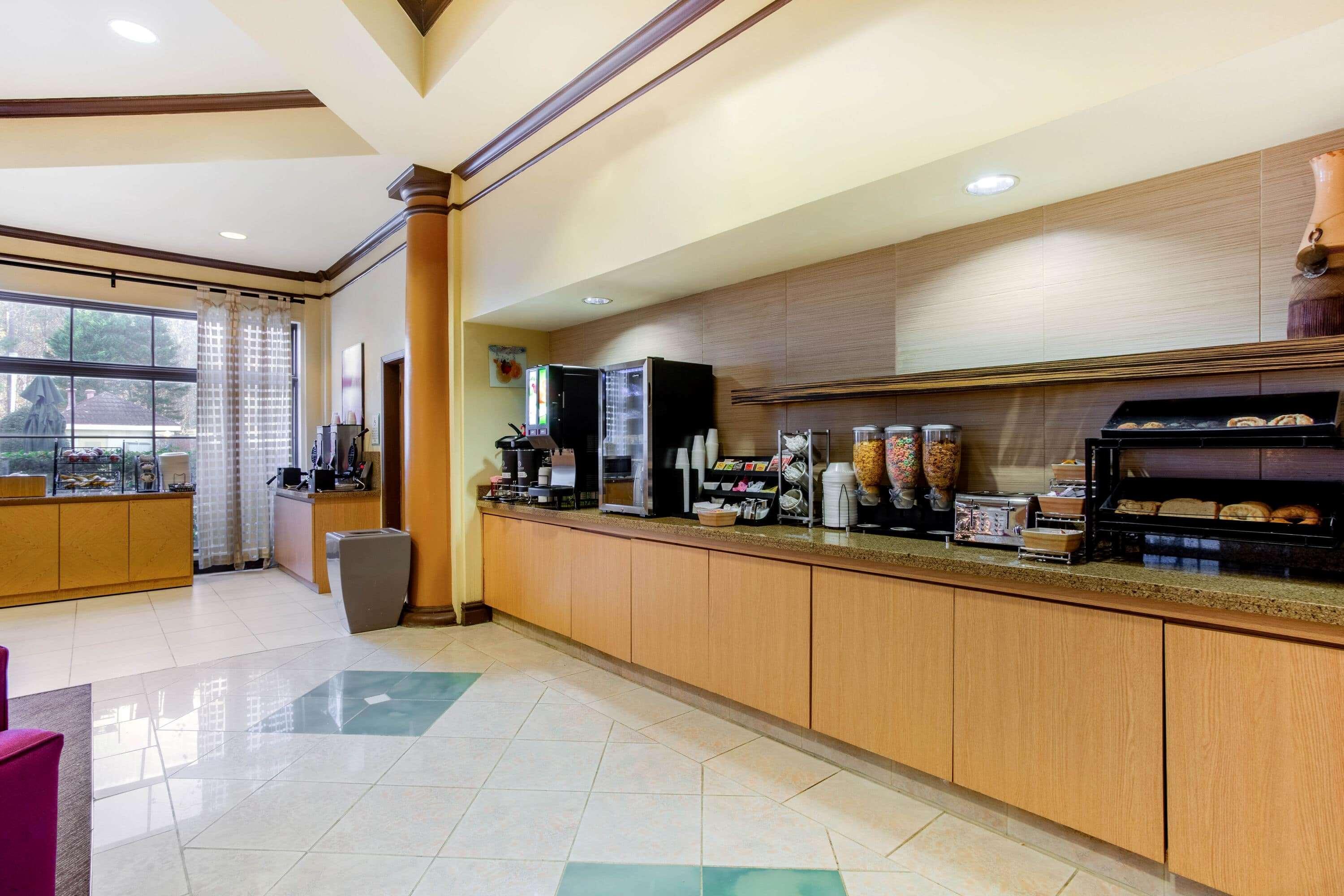 Hotel La Quinta By Wyndham Raleigh Crabtree Exterior foto